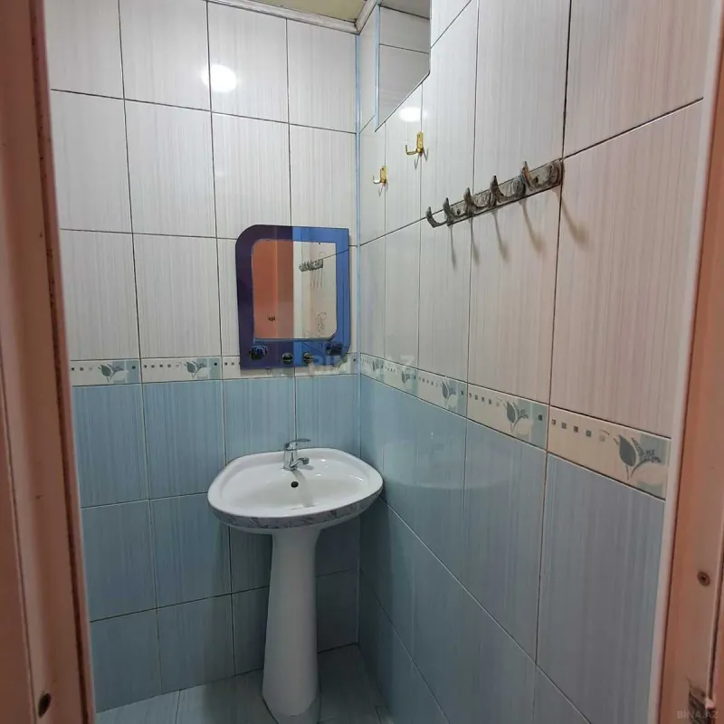 Kirayə verilir 2 otaqlı mənzil 60 m²