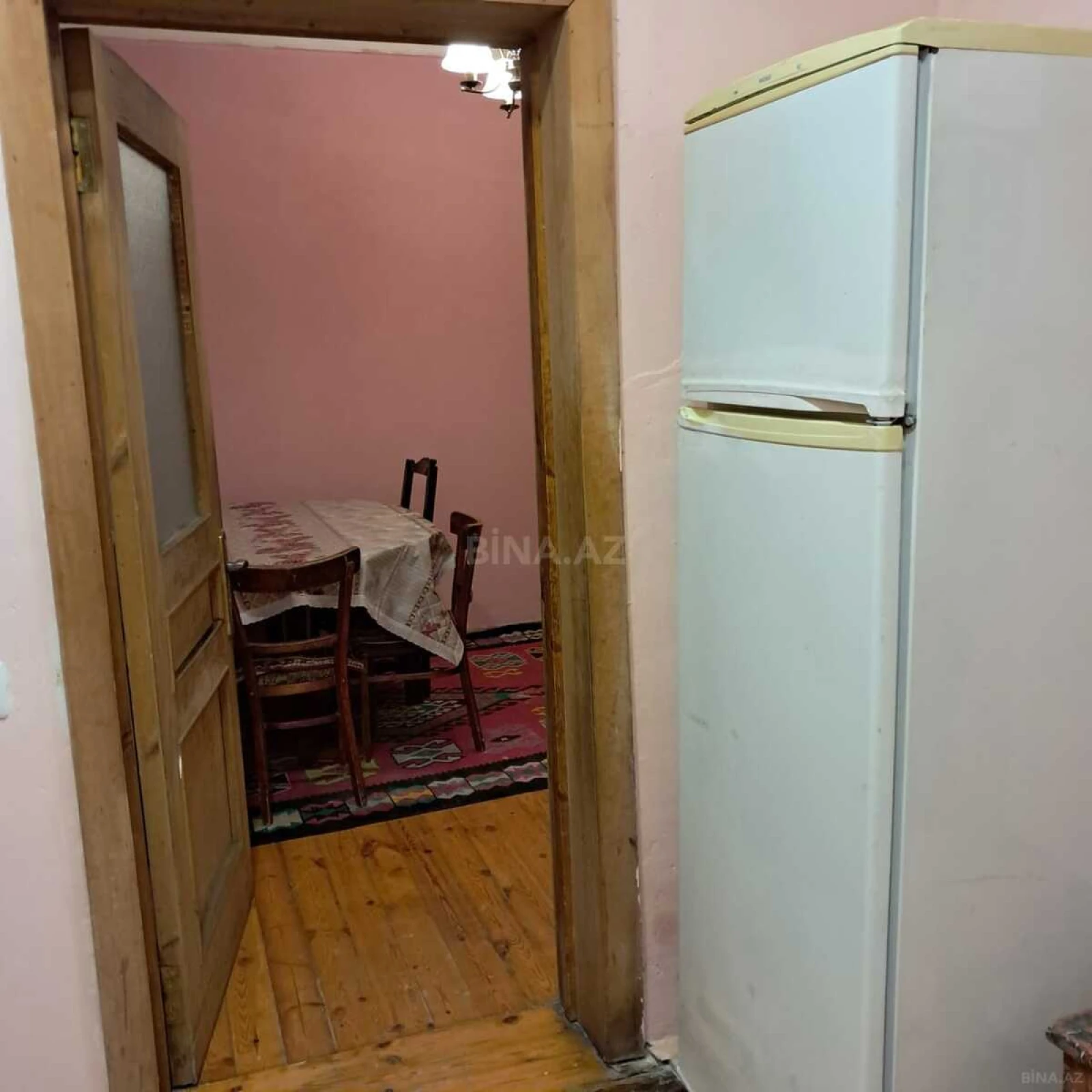 Kirayə verilir 2 otaqlı mənzil 60 m²