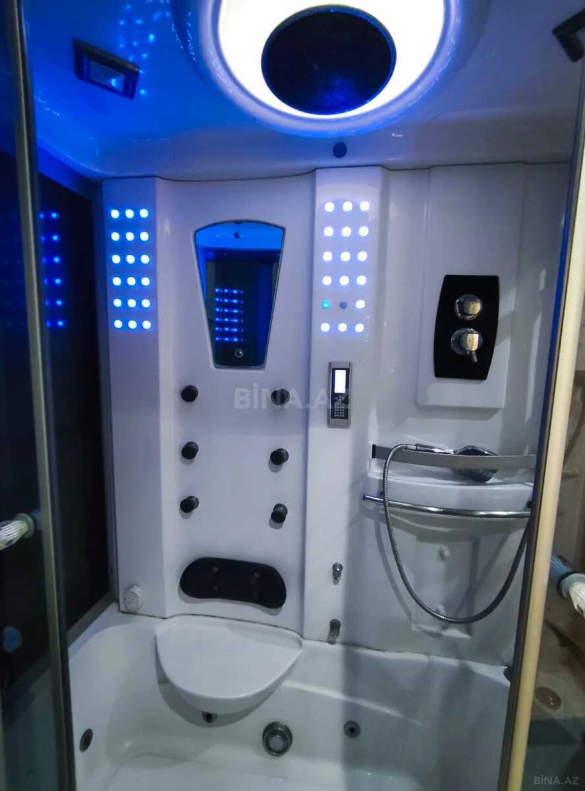 Satılır 2 otaqlı mənzil 105 m²