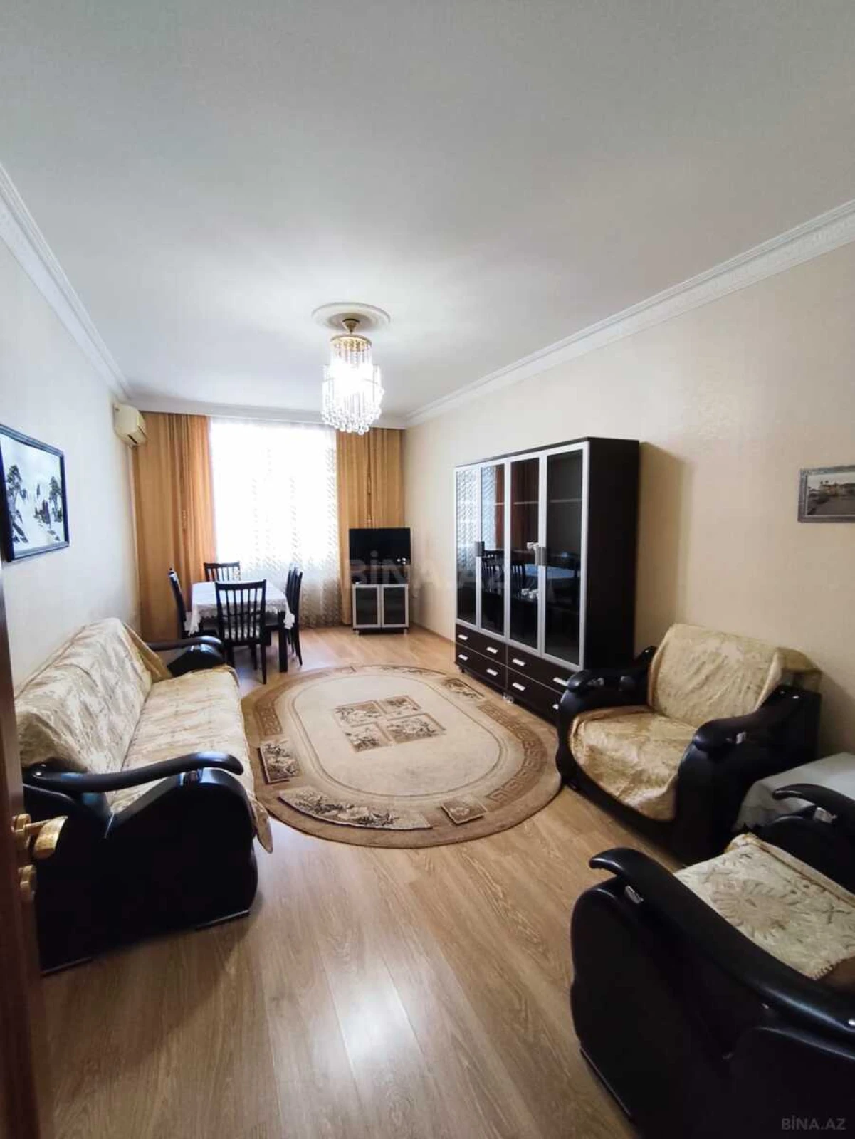 Satılır 2 otaqlı mənzil 105 m²