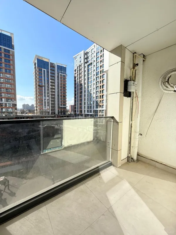 Satılır 4 otaqlı mənzil 128 m²