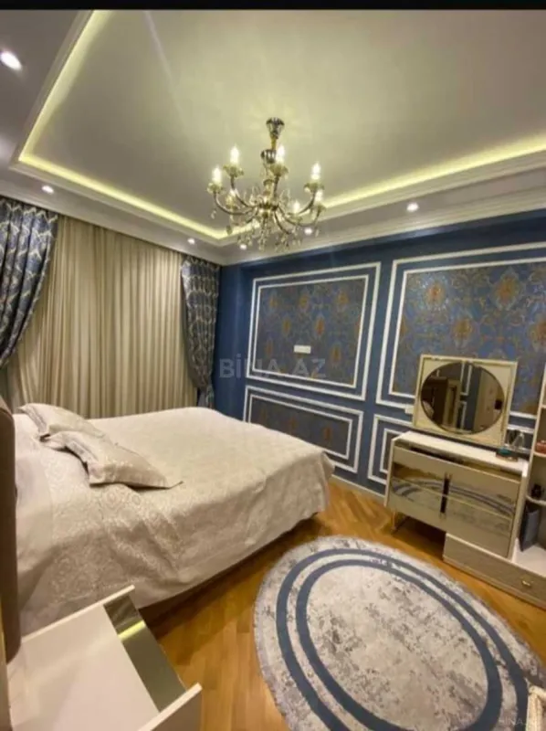 Satılır 3 otaqlı mənzil 138 m²