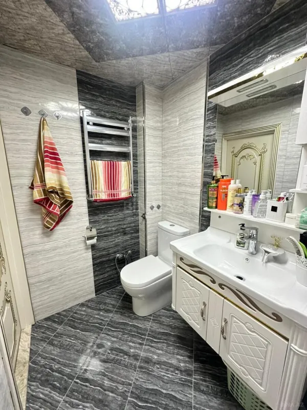 Satılır 2 otaqlı mənzil 47 m²