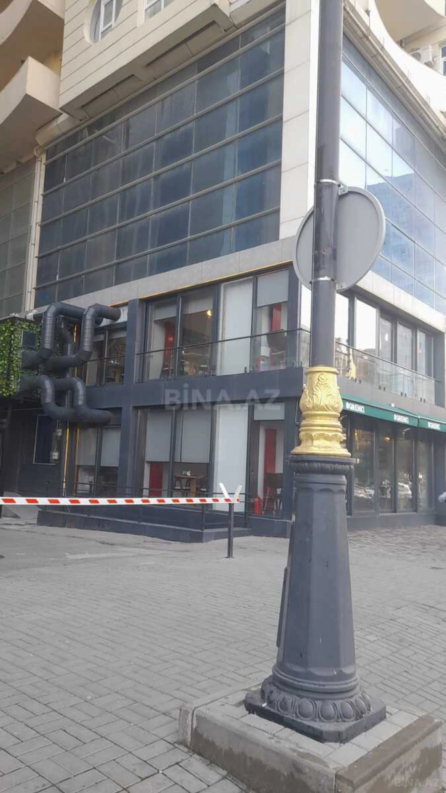 Satılır 2 otaqlı mənzil 76 m²