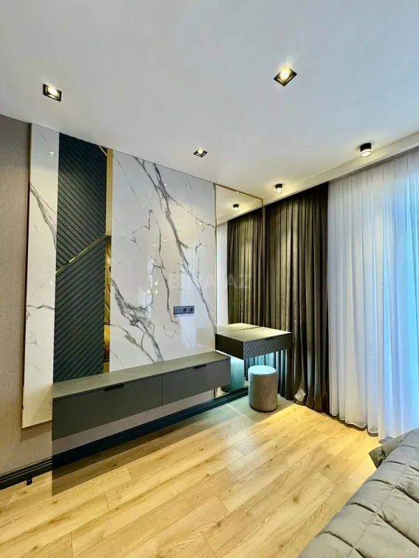 Kirayə verilir 3 otaqlı mənzil 150 m²