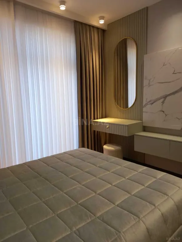 Kirayə verilir 3 otaqlı mənzil 150 m²