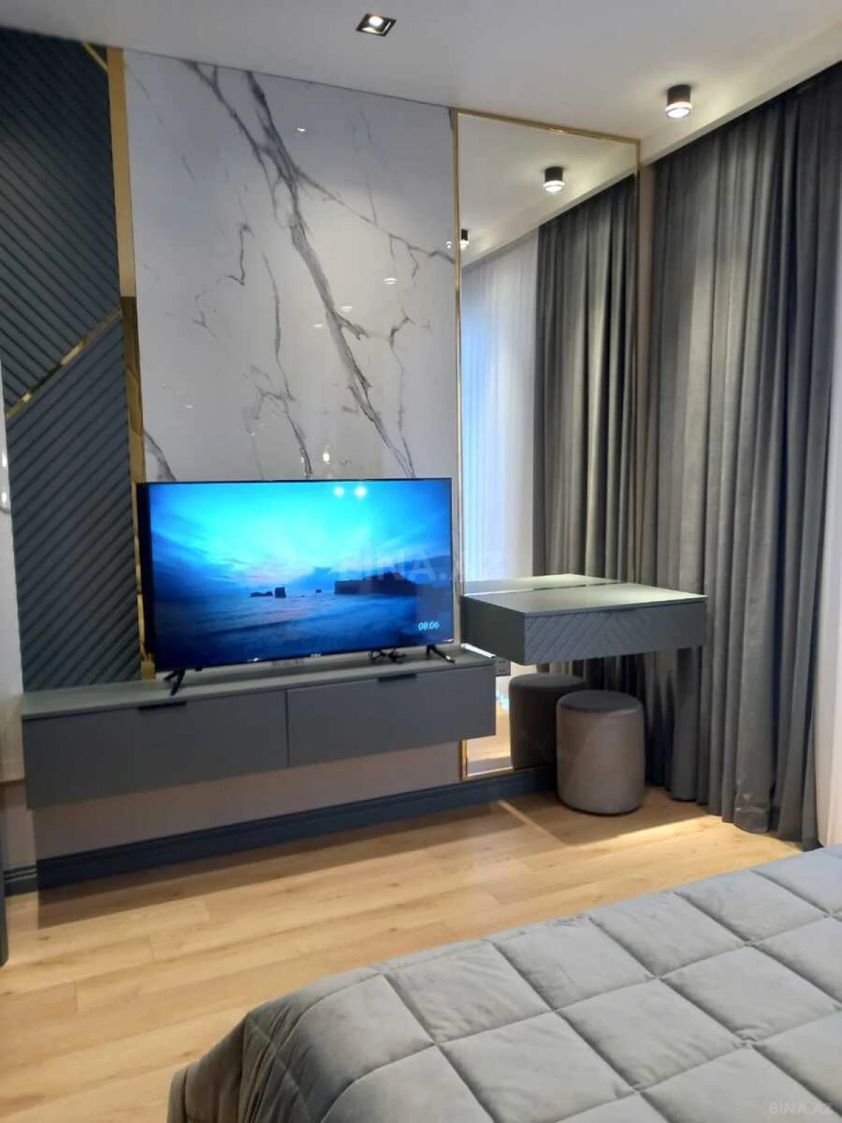 Kirayə verilir 3 otaqlı mənzil 150 m²