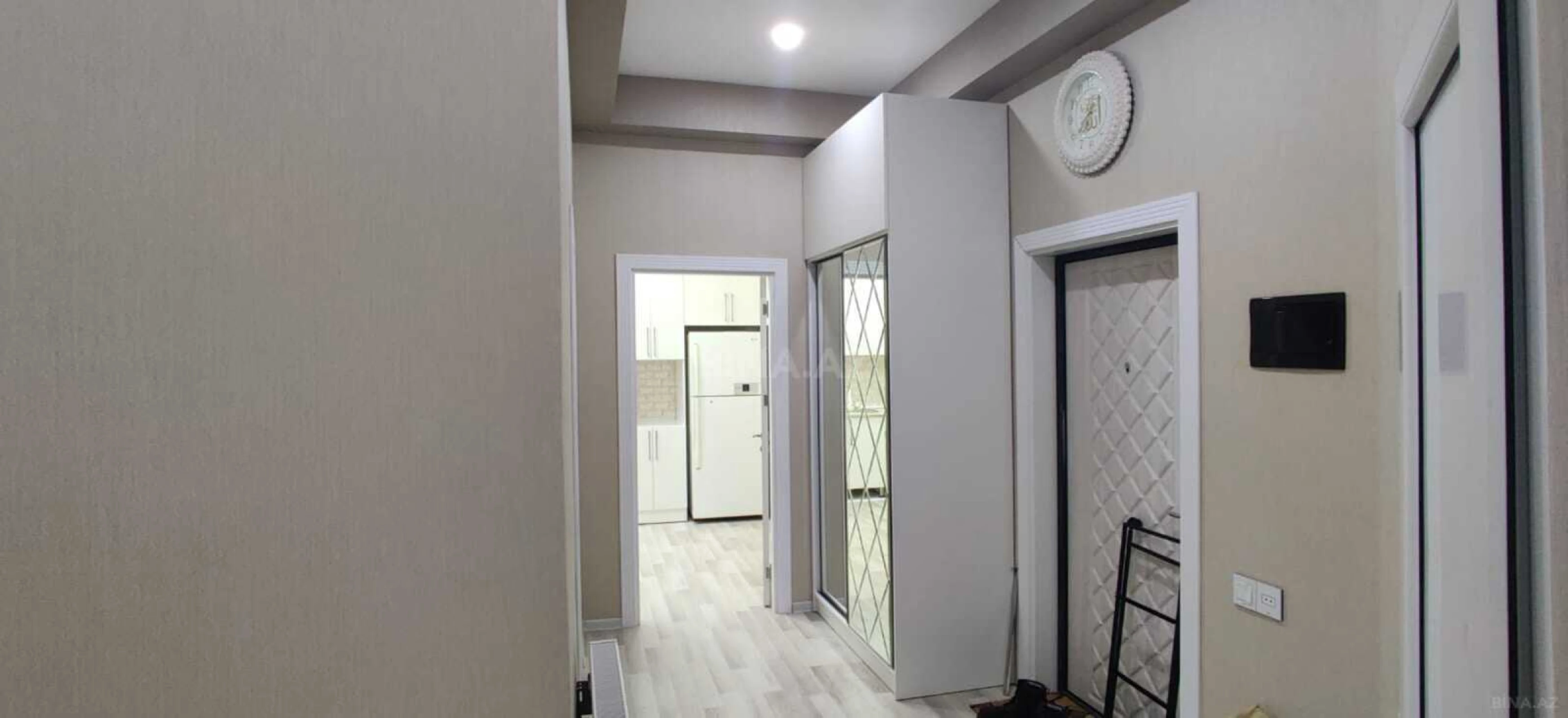 Kirayə verilir 2 otaqlı mənzil 85 m²