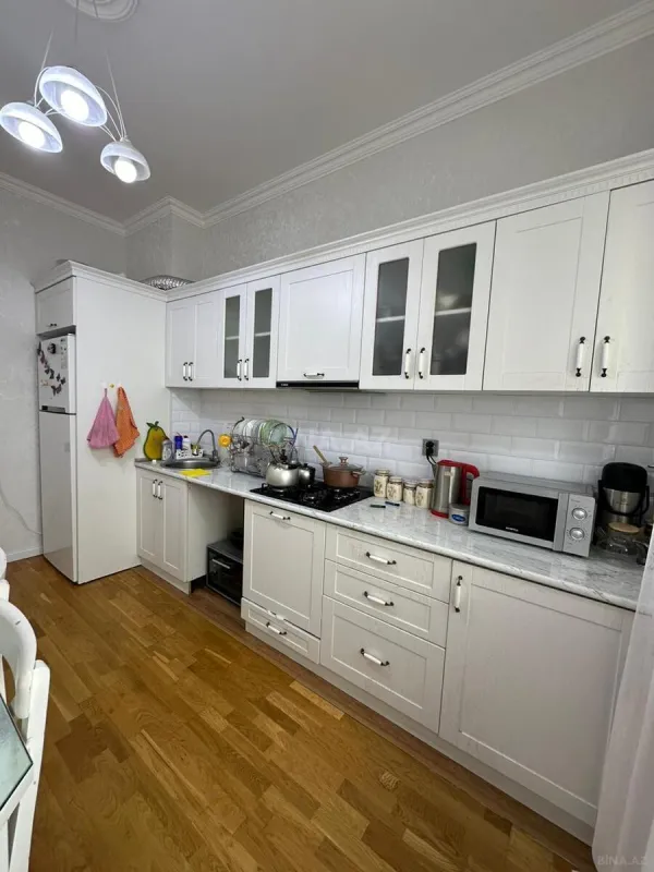 Satılır 2 otaqlı mənzil 60 m²