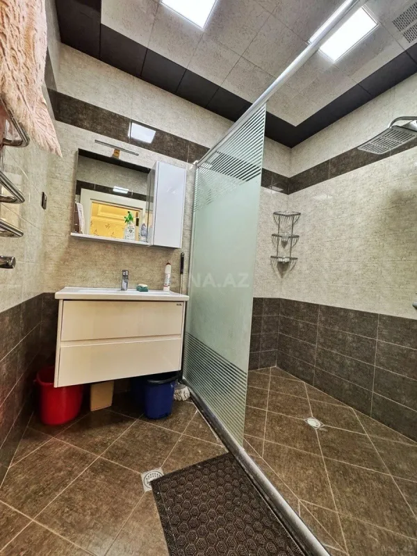 Kirayə verilir 2 otaqlı mənzil 100 m²