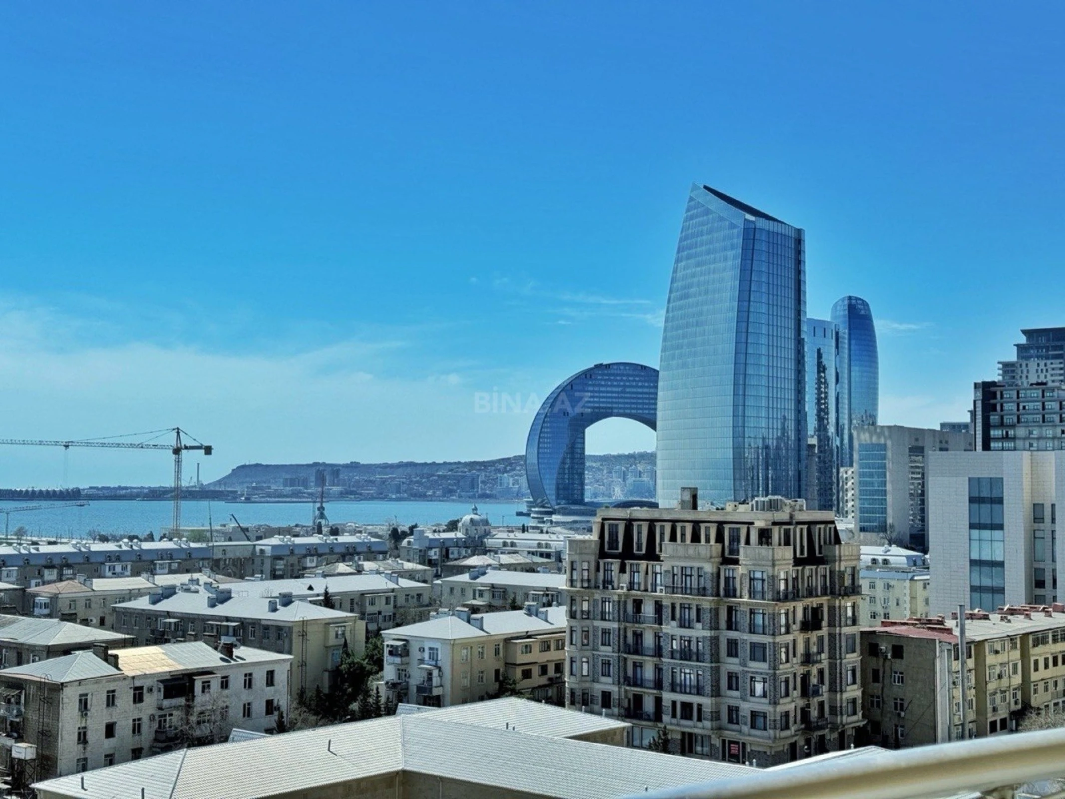 Kirayə verilir 2 otaqlı mənzil 100 m²