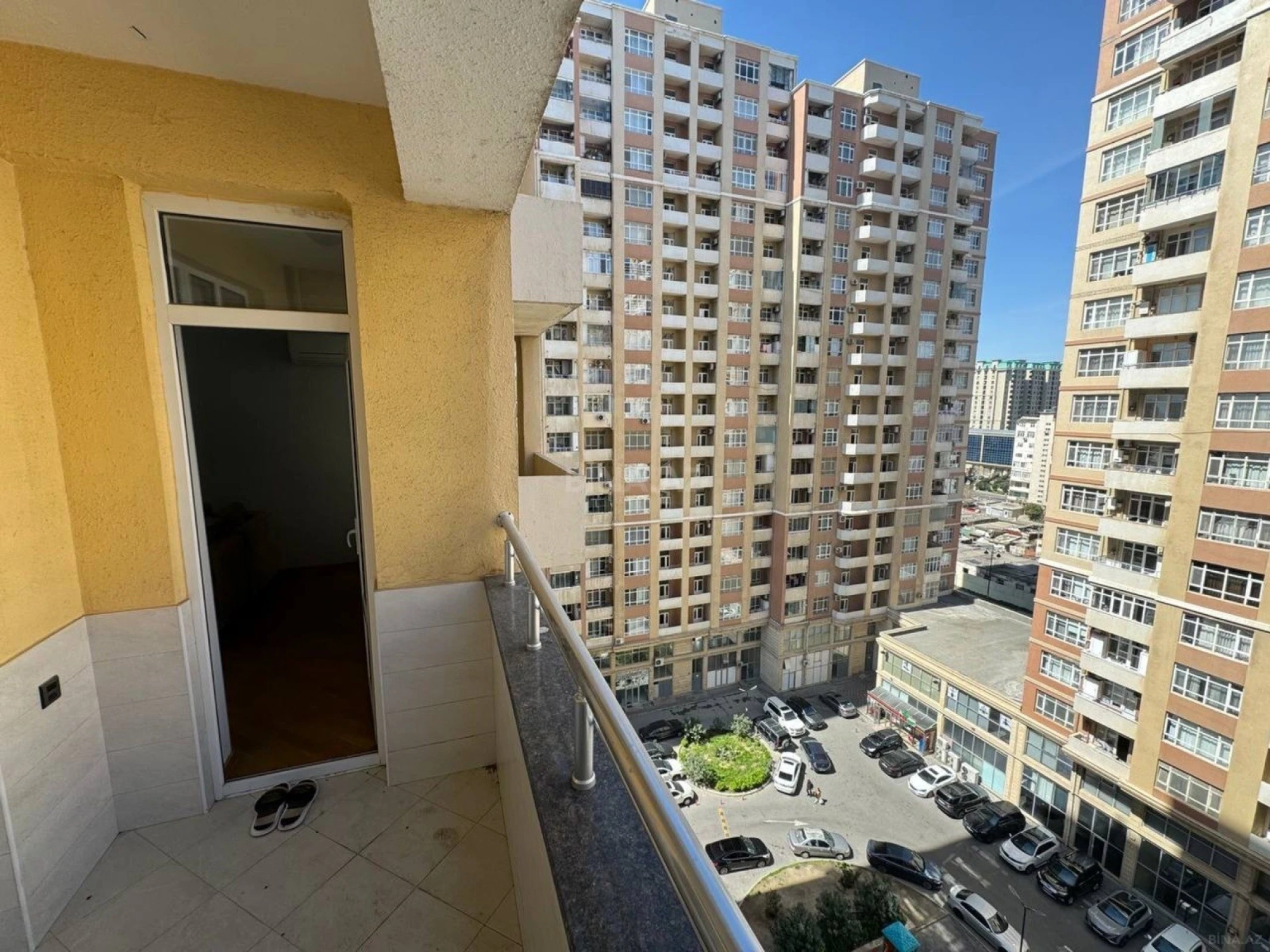 Kirayə verilir 2 otaqlı mənzil 100 m²