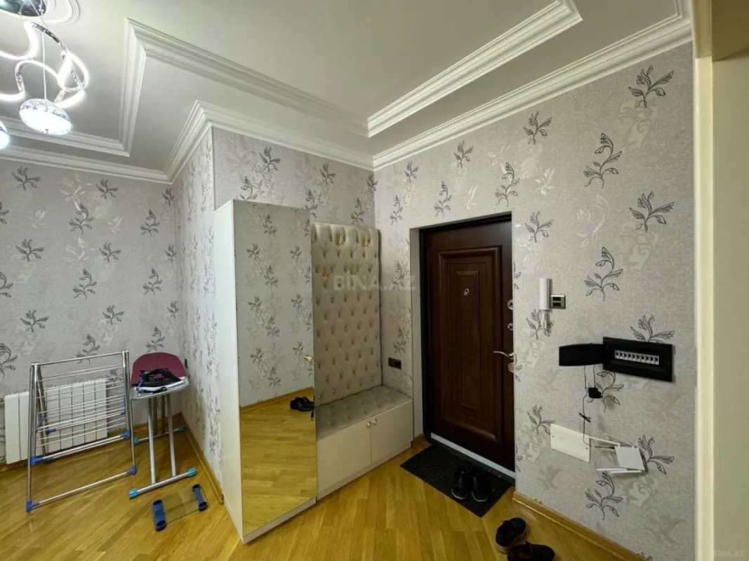 Kirayə verilir 2 otaqlı mənzil 100 m²