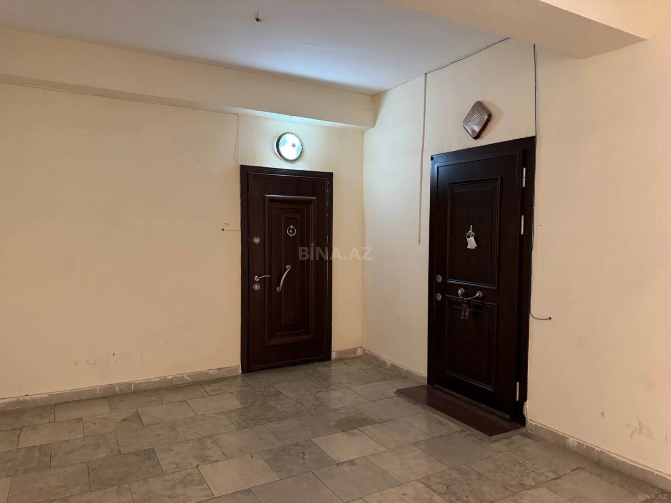 Kirayə verilir 2 otaqlı mənzil 100 m²