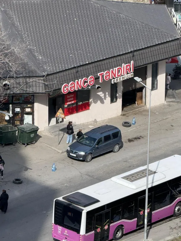 Satılır 2 otaqlı mənzil 64 m²