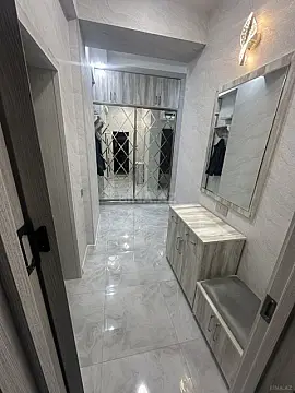 Satılır 4 otaqlı mənzil 109 m²