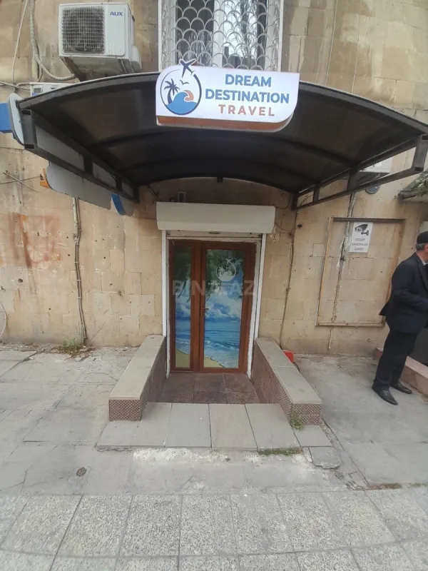 Kirayə verilir 1 otaqlı ofis 27 m²