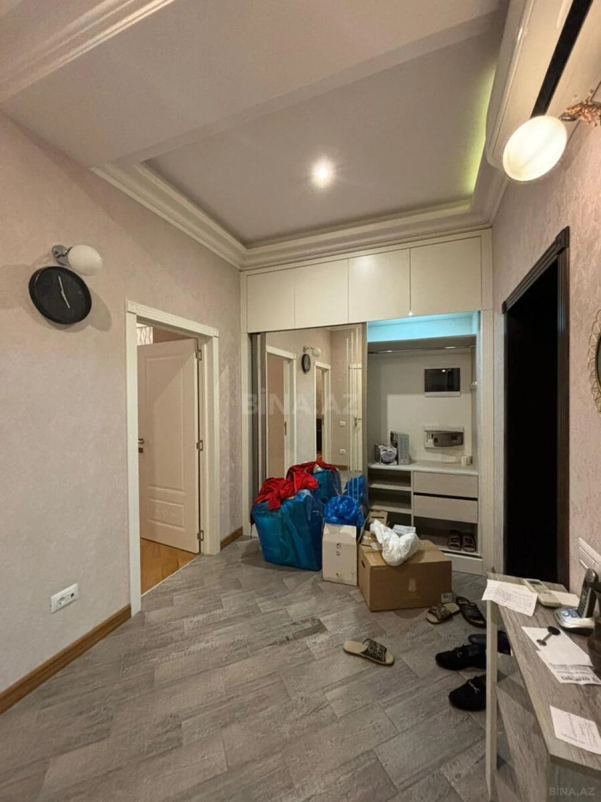 Kirayə verilir 2 otaqlı mənzil 96 m²