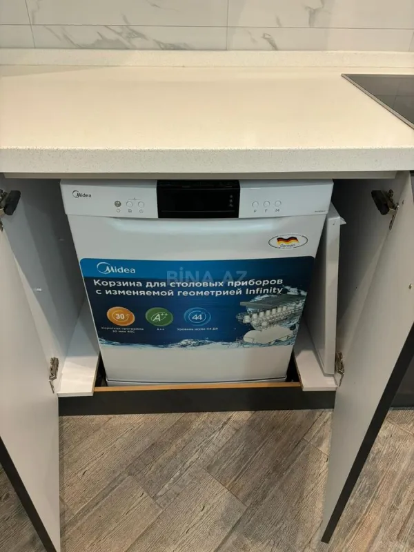 Kirayə verilir 2 otaqlı mənzil 96 m²