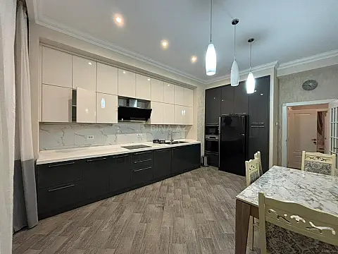 Kirayə verilir 2 otaqlı mənzil 96 m² — Bakı, Yeni Günəşli 2 otaq 96.00 m²