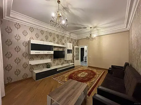 Kirayə verilir 2 otaqlı mənzil 96 m²