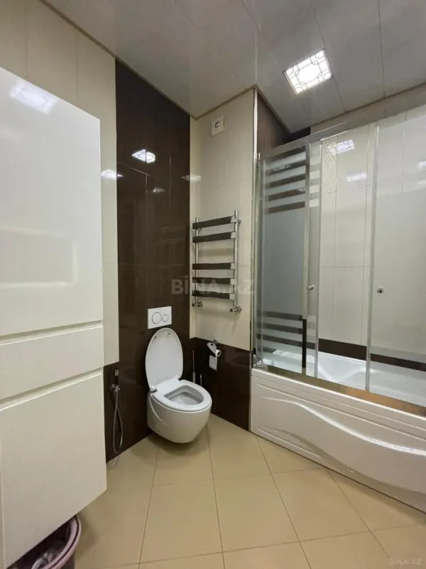 Kirayə verilir 2 otaqlı mənzil 96 m²