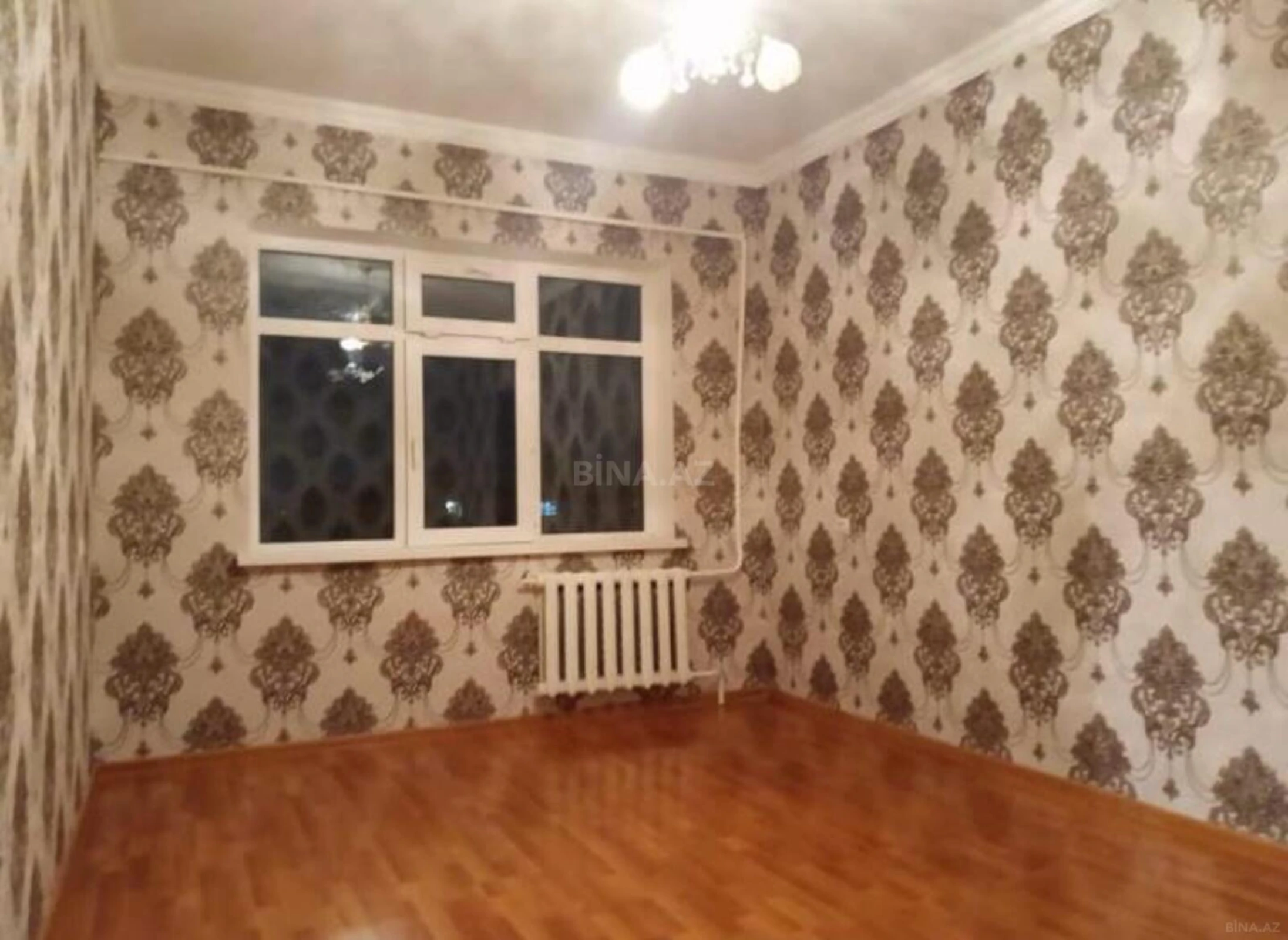 Satılır 4 otaqlı mənzil 100 m²