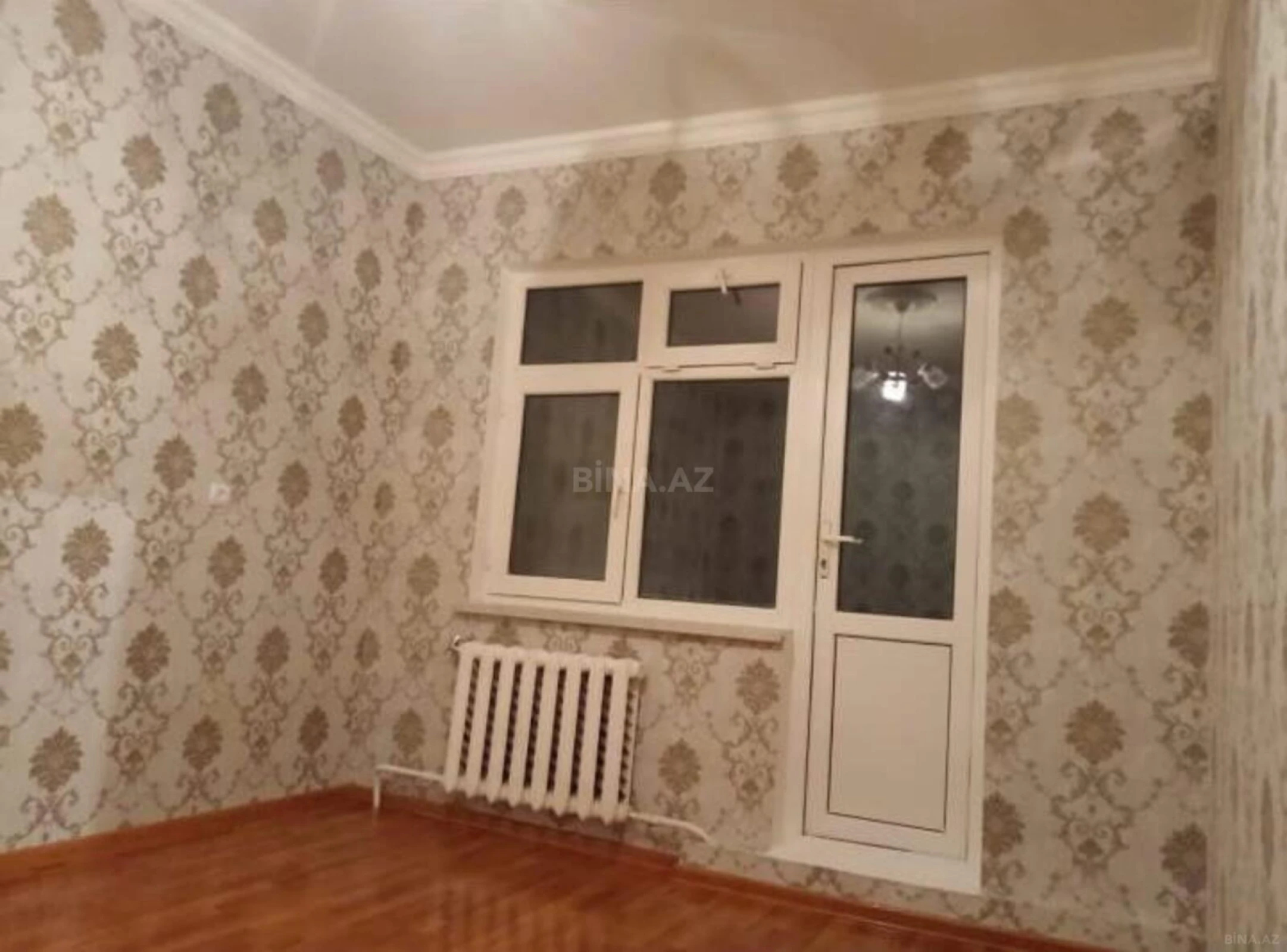 Satılır 4 otaqlı mənzil 100 m²