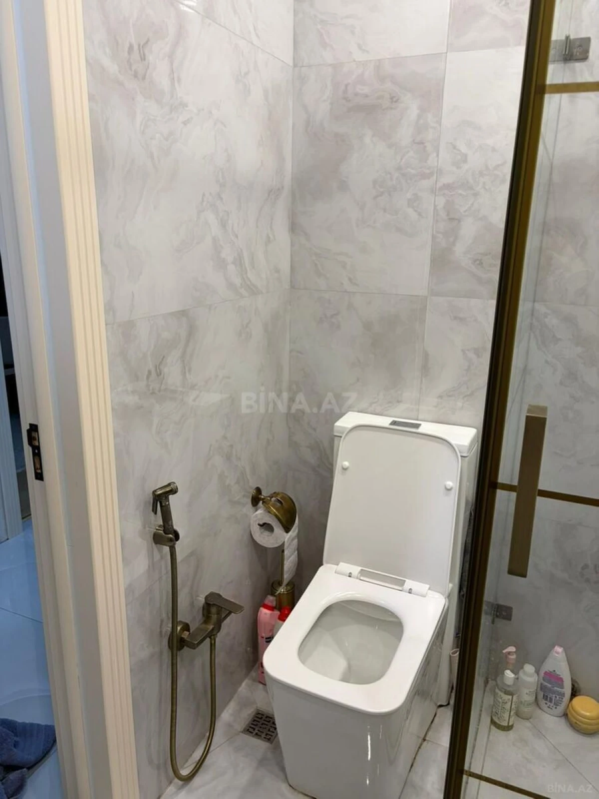 Satılır 2 otaqlı mənzil 95 m²