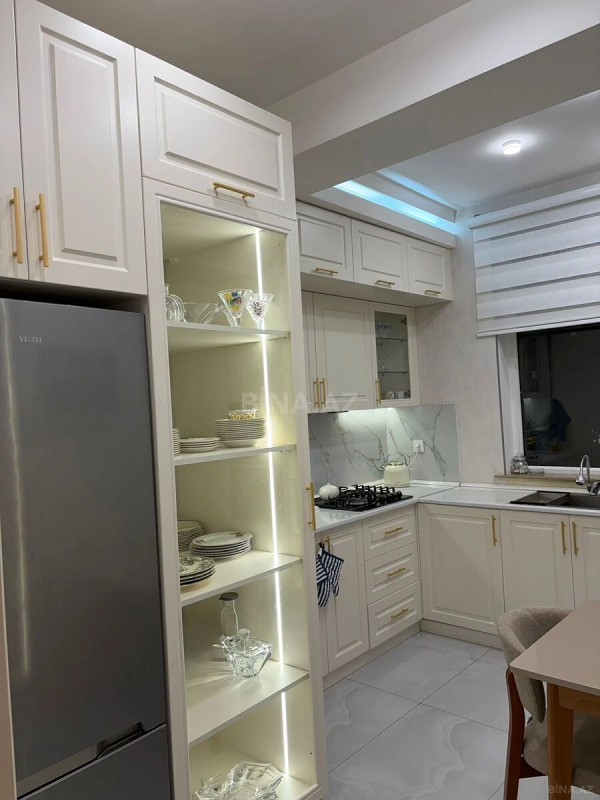 Satılır 2 otaqlı mənzil 95 m²