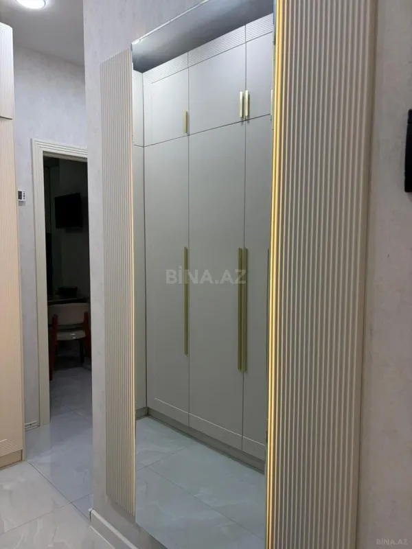 Satılır 2 otaqlı mənzil 95 m²