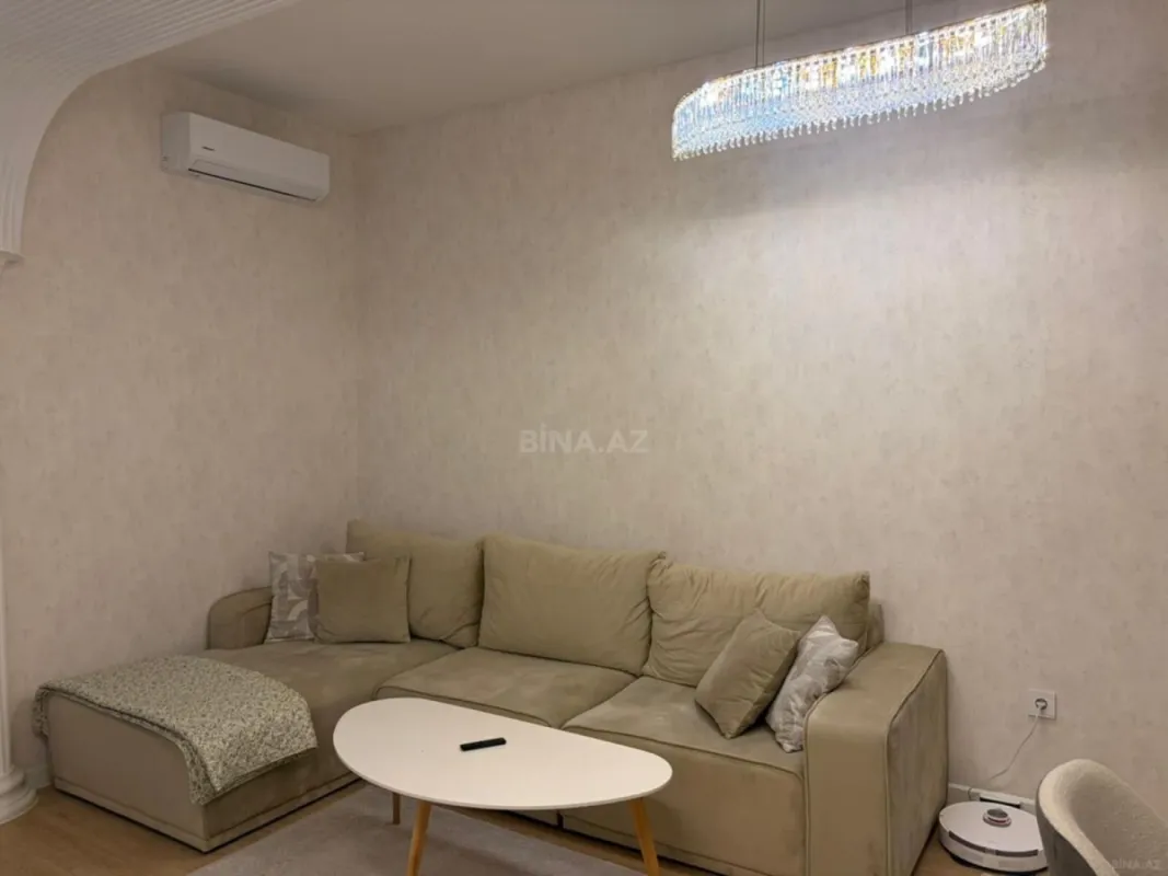 Satılır 2 otaqlı mənzil 95 m²