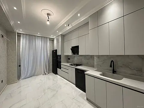 Kirayə verilir 3 otaqlı mənzil 144 m² — Bakı, 5-ci mikrorayon 3 otaq 144.00 m²
