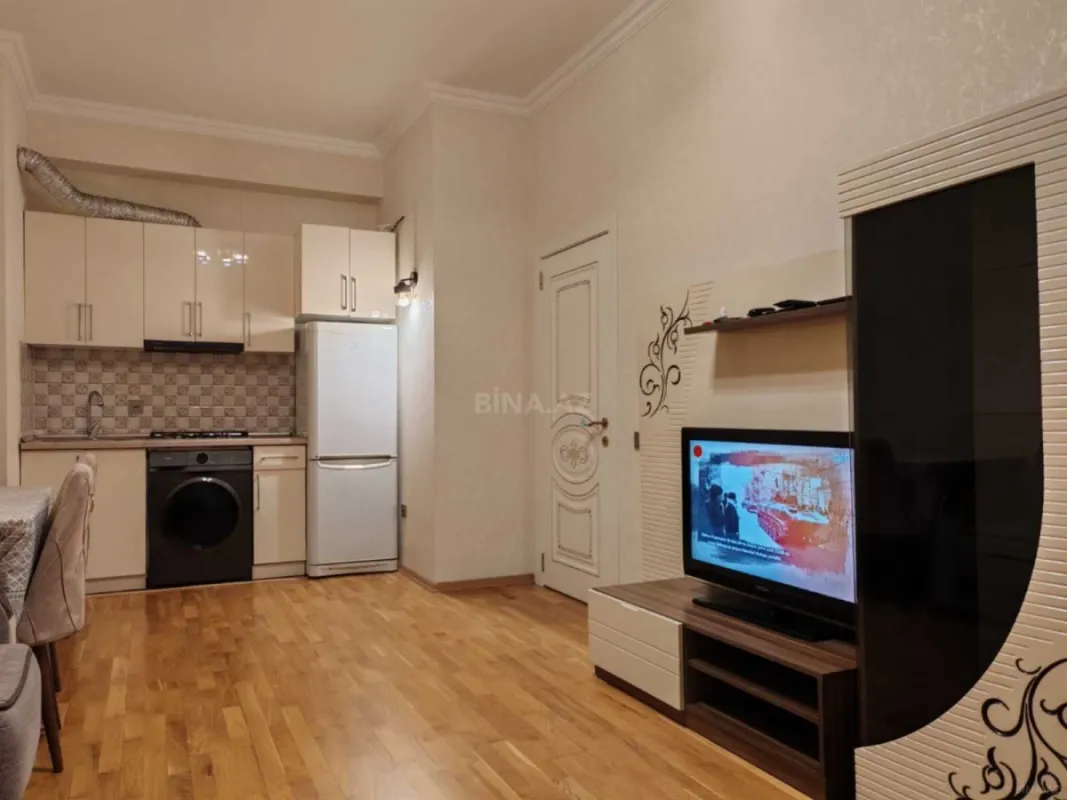 Kirayə verilir 2 otaqlı mənzil 60 m²