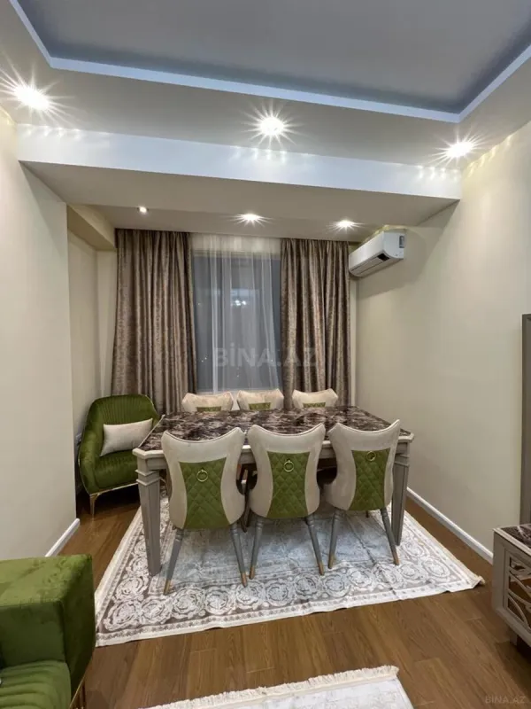 Kirayə verilir 2 otaqlı mənzil 91 m²