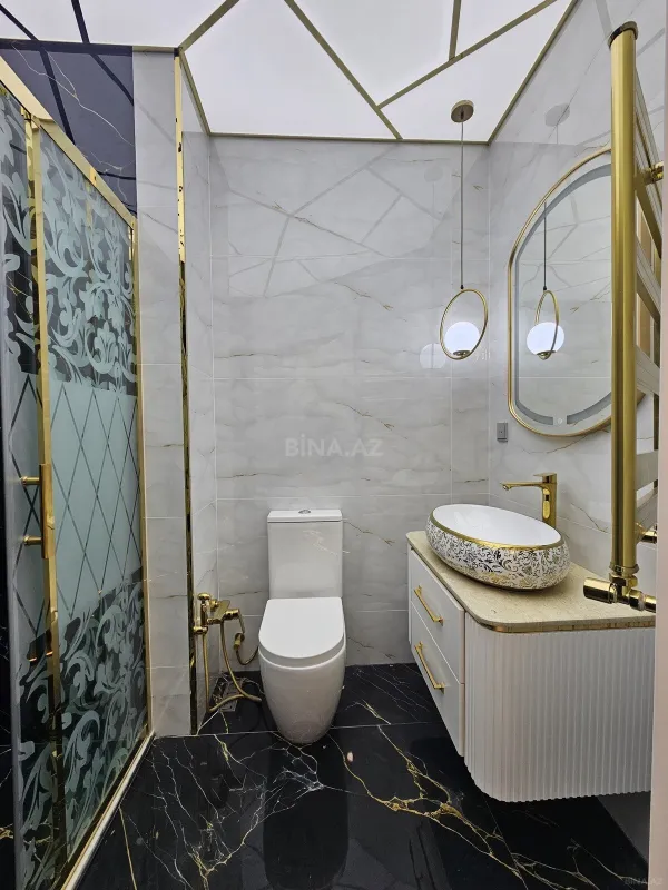 Satılır 4 otaqlı mənzil 134 m²