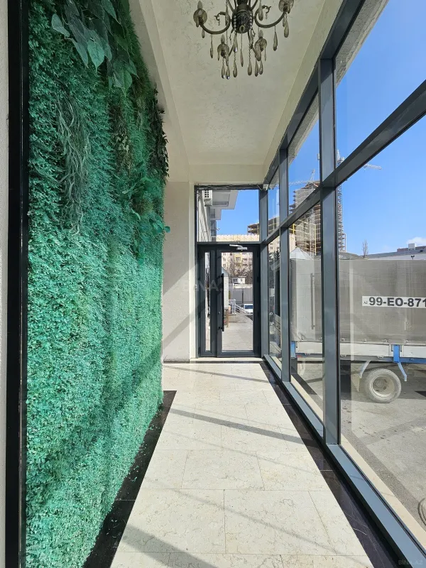 Satılır 4 otaqlı mənzil 134 m²