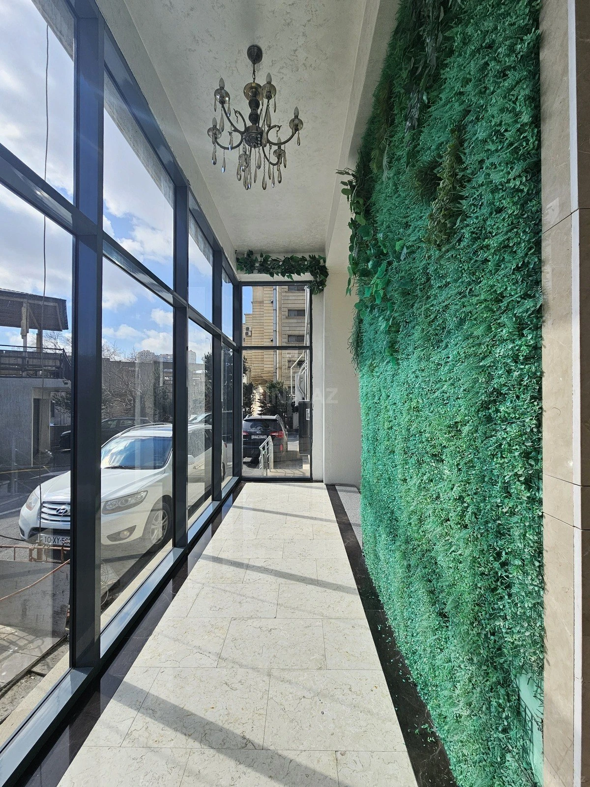 Satılır 4 otaqlı mənzil 134 m²