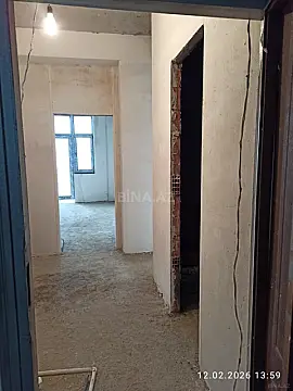 Satılır 2 otaqlı mənzil 76 m²