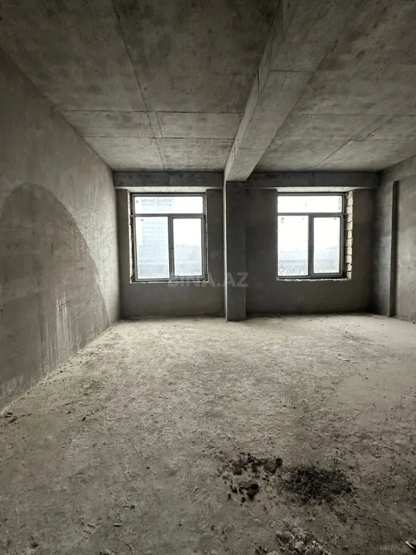 Satılır 3 otaqlı mənzil 146 m²