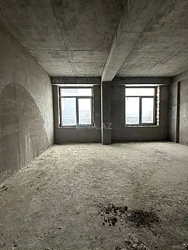 Satılır 3 otaqlı mənzil 146 m²