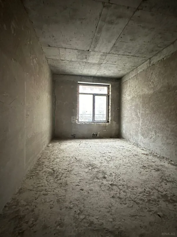 Satılır 3 otaqlı mənzil 146 m²