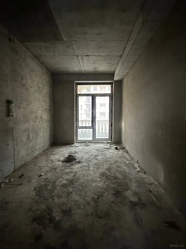 Satılır 3 otaqlı mənzil 146 m²