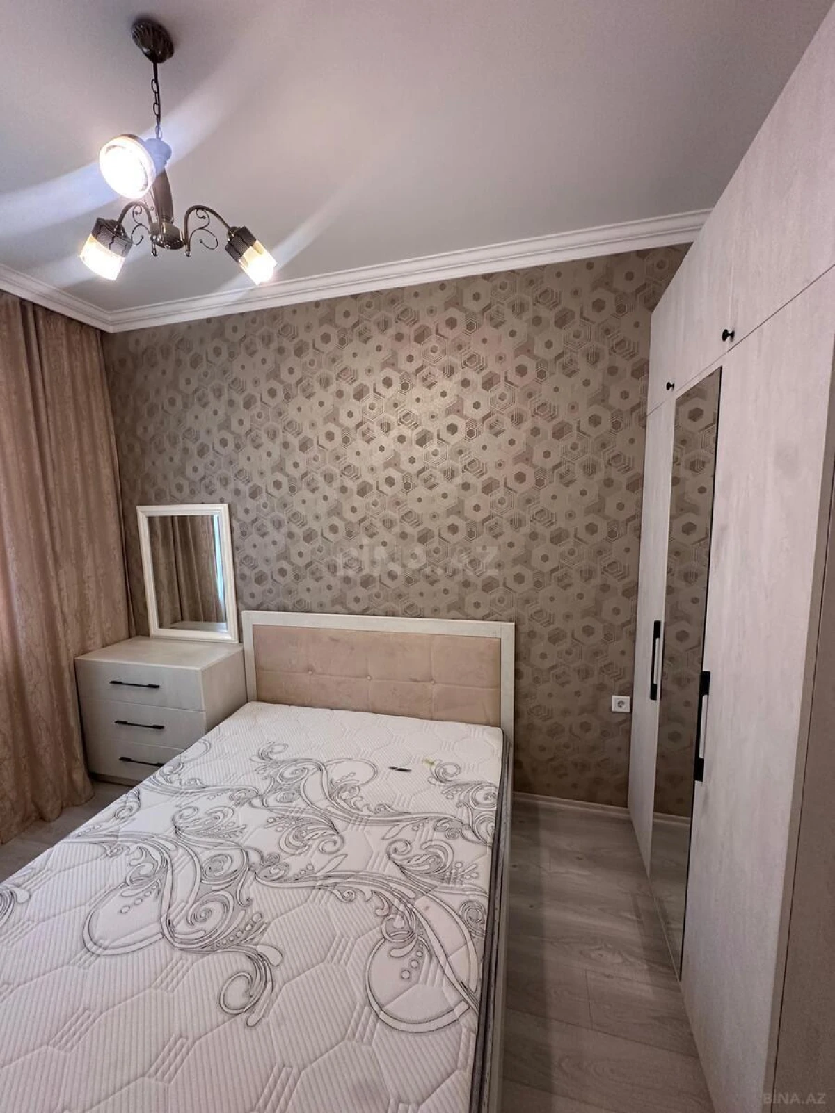 Kirayə verilir 2 otaqlı mənzil 50 m²