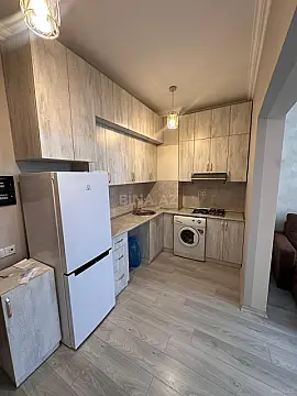 Kirayə verilir 2 otaqlı mənzil 50 m²