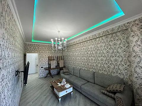 Satılır 2 otaqlı mənzil 90 m²