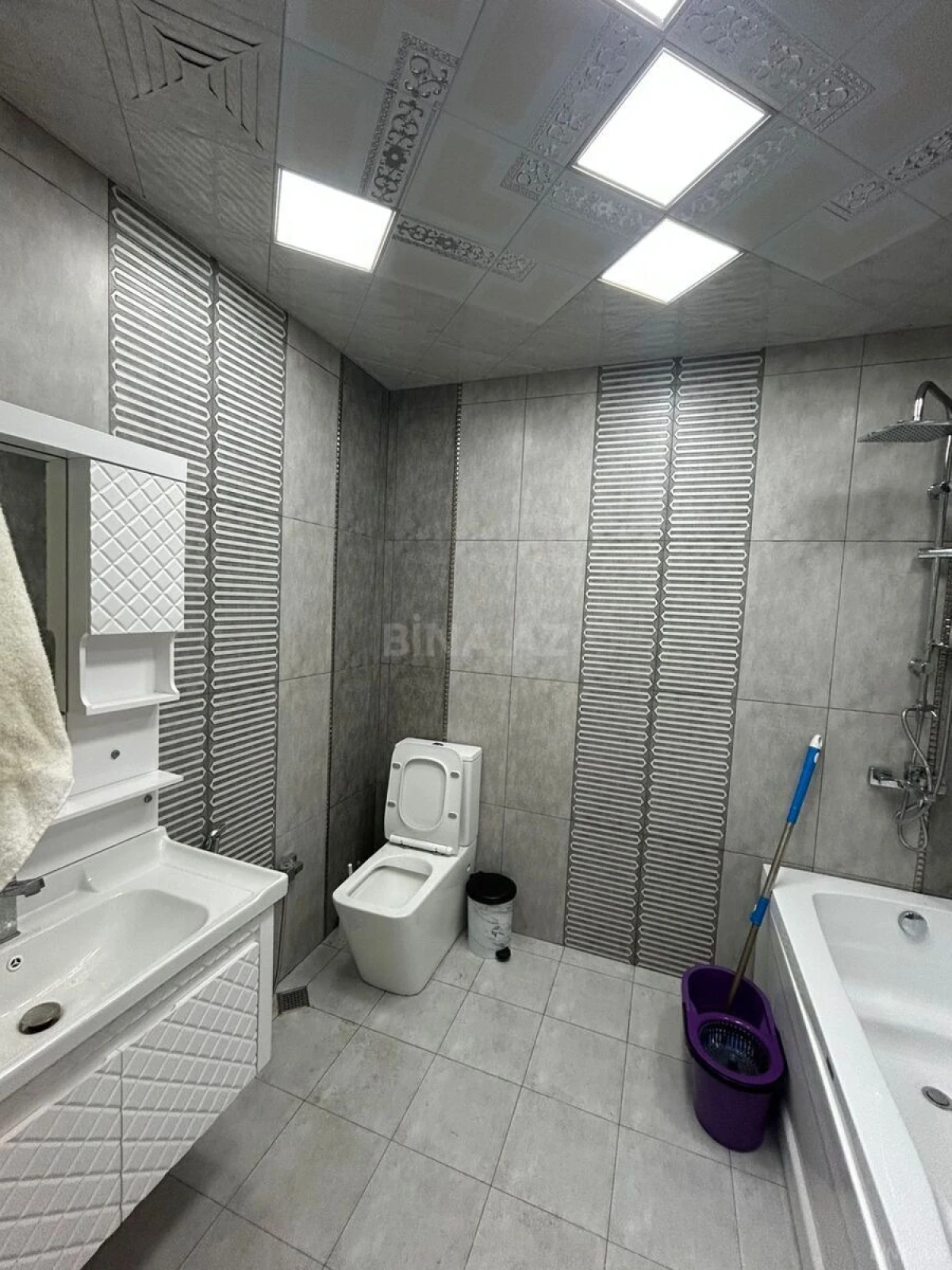 Satılır 2 otaqlı mənzil 90 m²