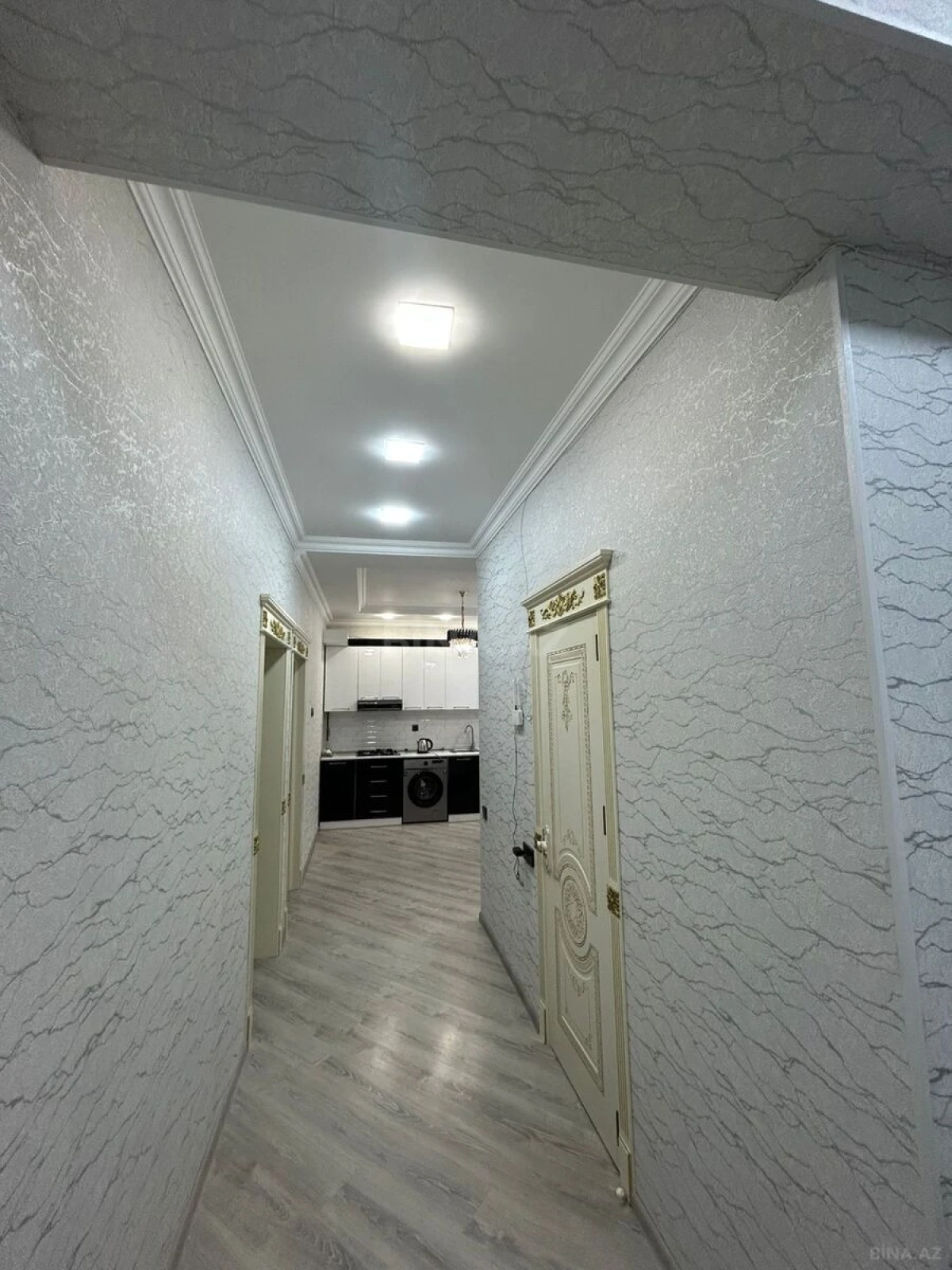 Satılır 2 otaqlı mənzil 90 m²
