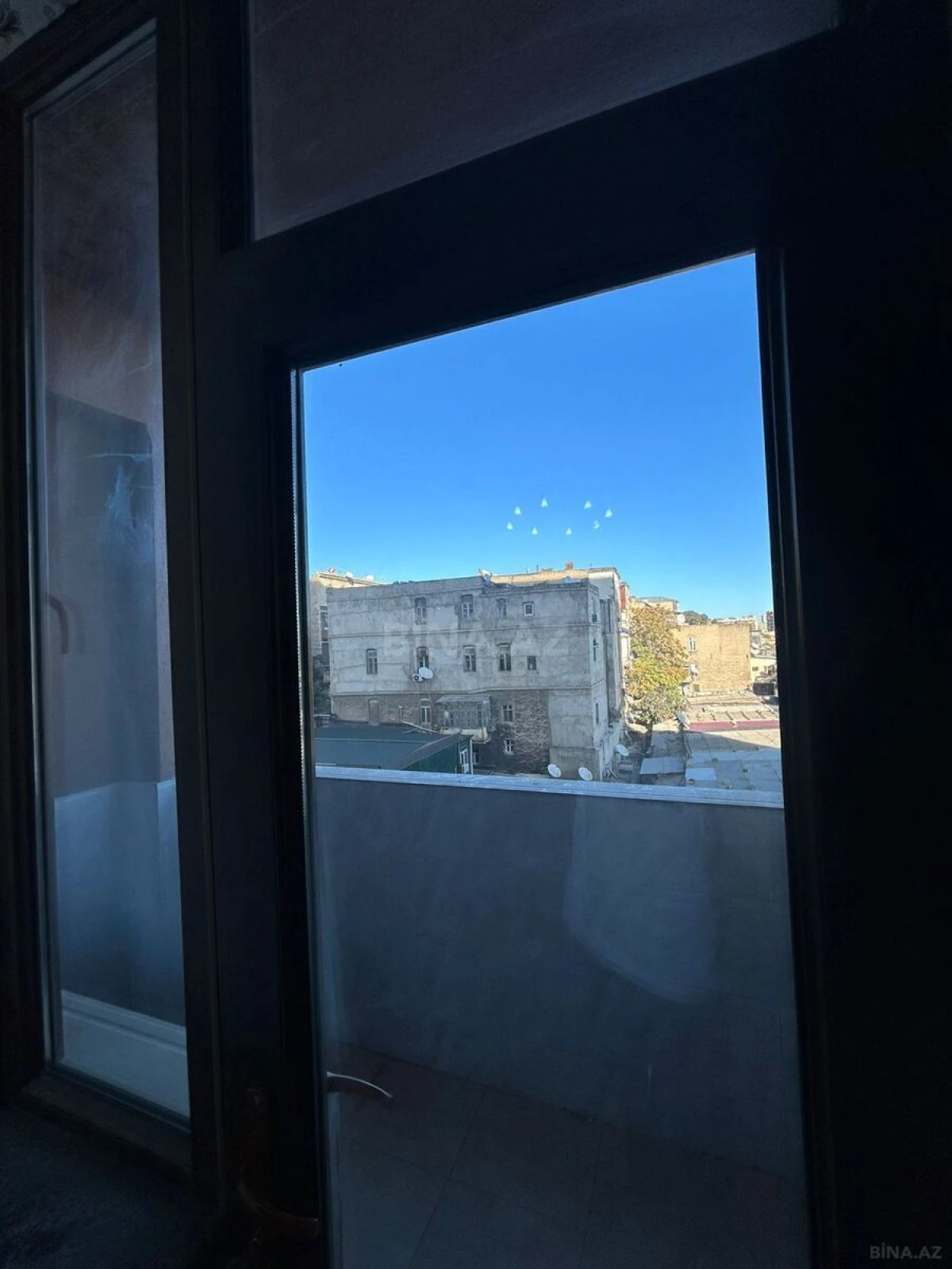 Satılır 2 otaqlı mənzil 90 m²