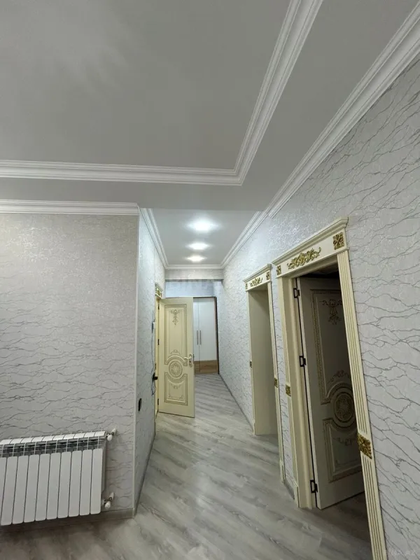 Satılır 2 otaqlı mənzil 90 m²